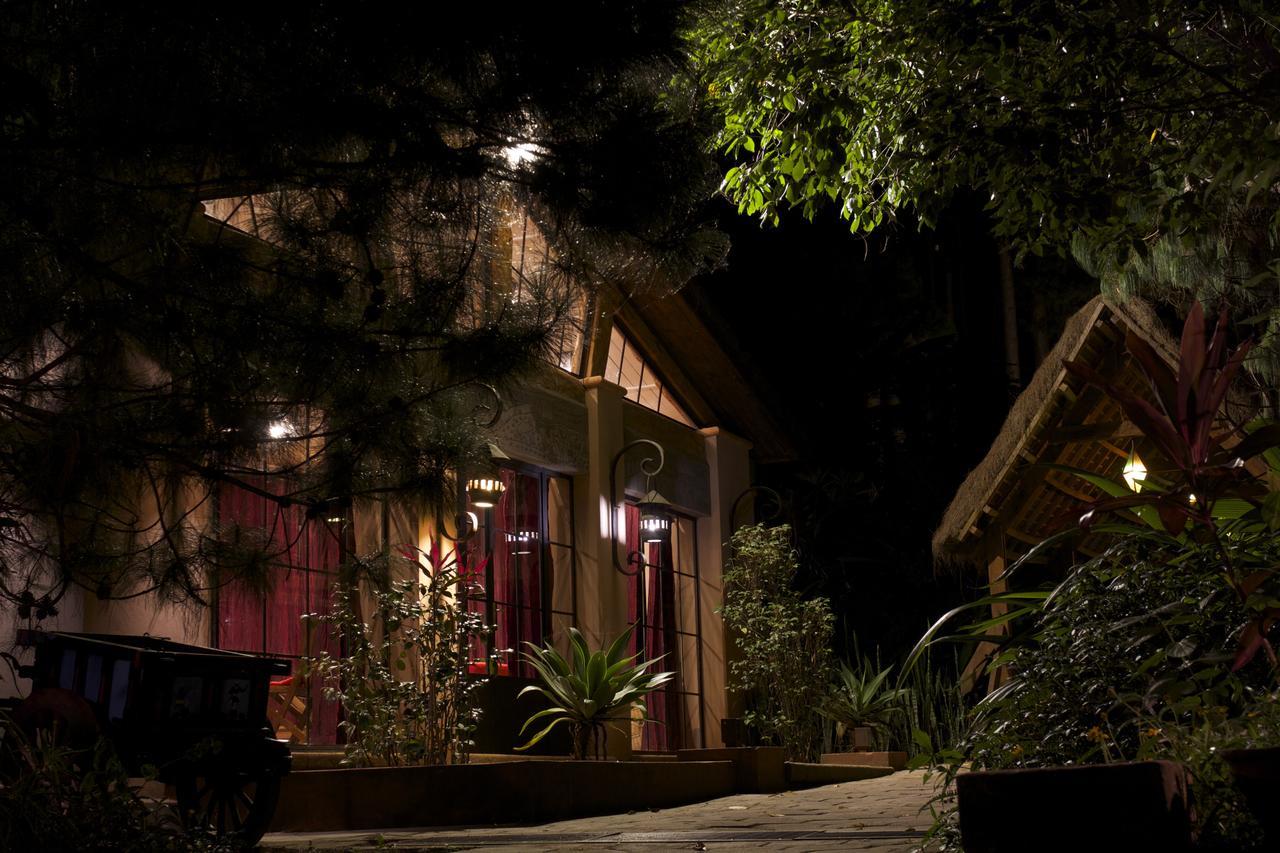 Hotel Lodge Au Bois Vert Antananarivo International Airport Ivato Exterior photo